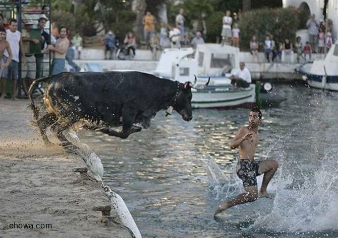josewalksonwater.jpg